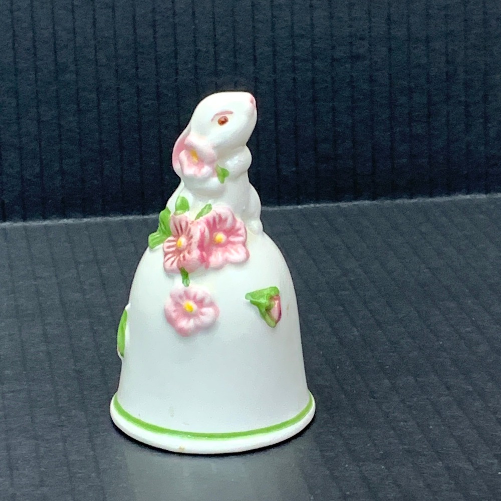 Avon 1984 Porcelain Bunny Rabbit Bell‎ Pink Flowers Spring Easter Vintage Decor